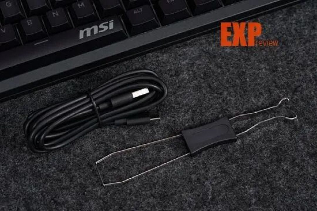 微星FORGE GK300 W机械键盘体验朴实低调的亲民游戏外设
