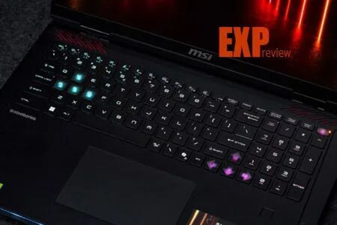 微星泰坦18 Pro锐龙版2025图赏：锐龙9 9955HX3D加持，高刷电竞无压力