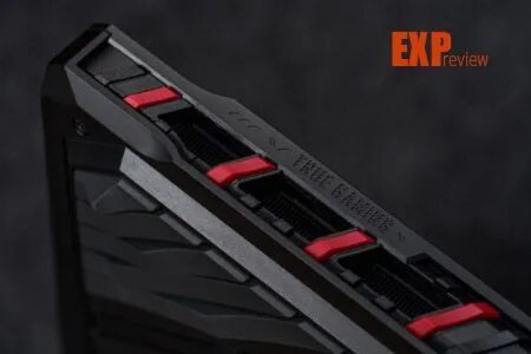微星泰坦18 Pro锐龙版2025图赏：锐龙9 9955HX3D加持，高刷电竞无压力