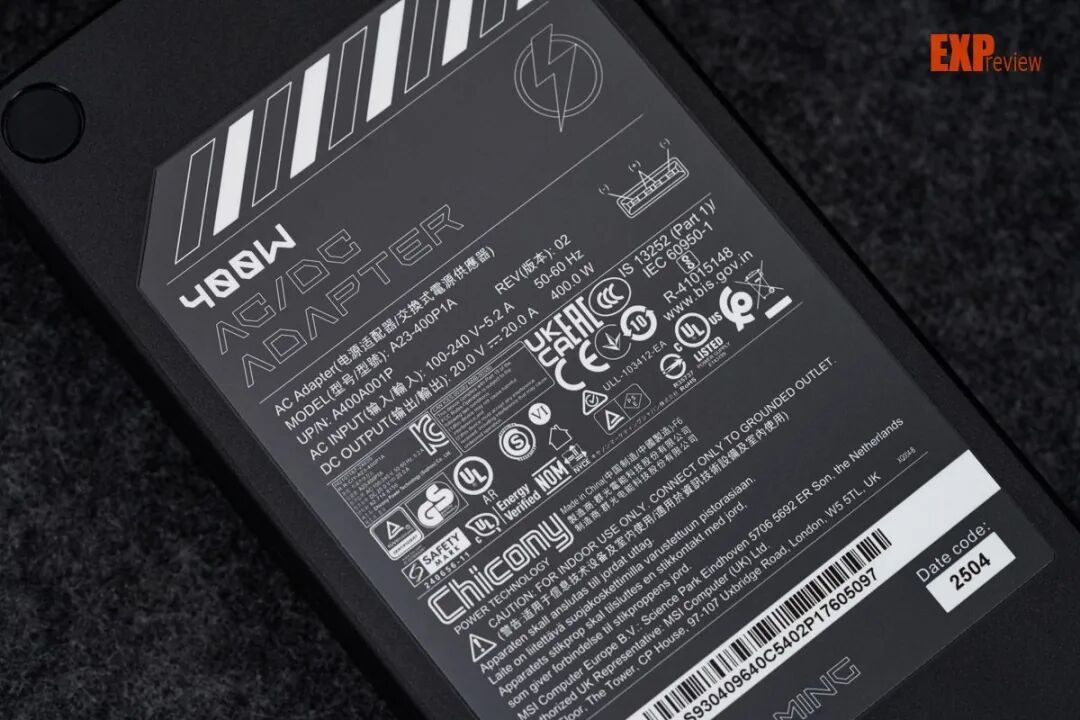 微星泰坦18 Pro锐龙版2025图赏：锐龙9 9955HX3D加持，高刷电竞无压力