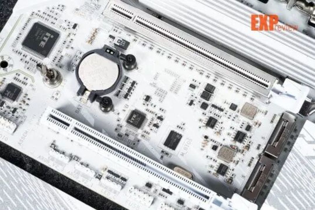 技嘉冰雕B860M WIFI6E主板评测:酷睿Ultra处理器的千元级全能拍档