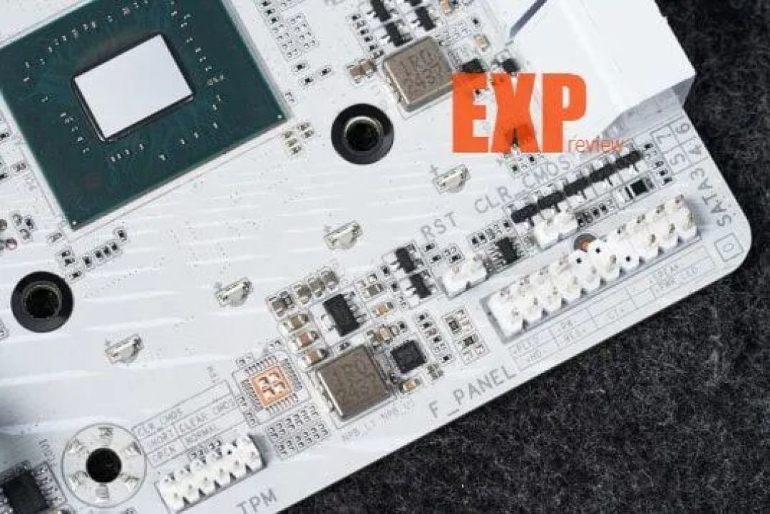 技嘉冰雕B860M WIFI6E主板评测:酷睿Ultra处理器的千元级全能拍档