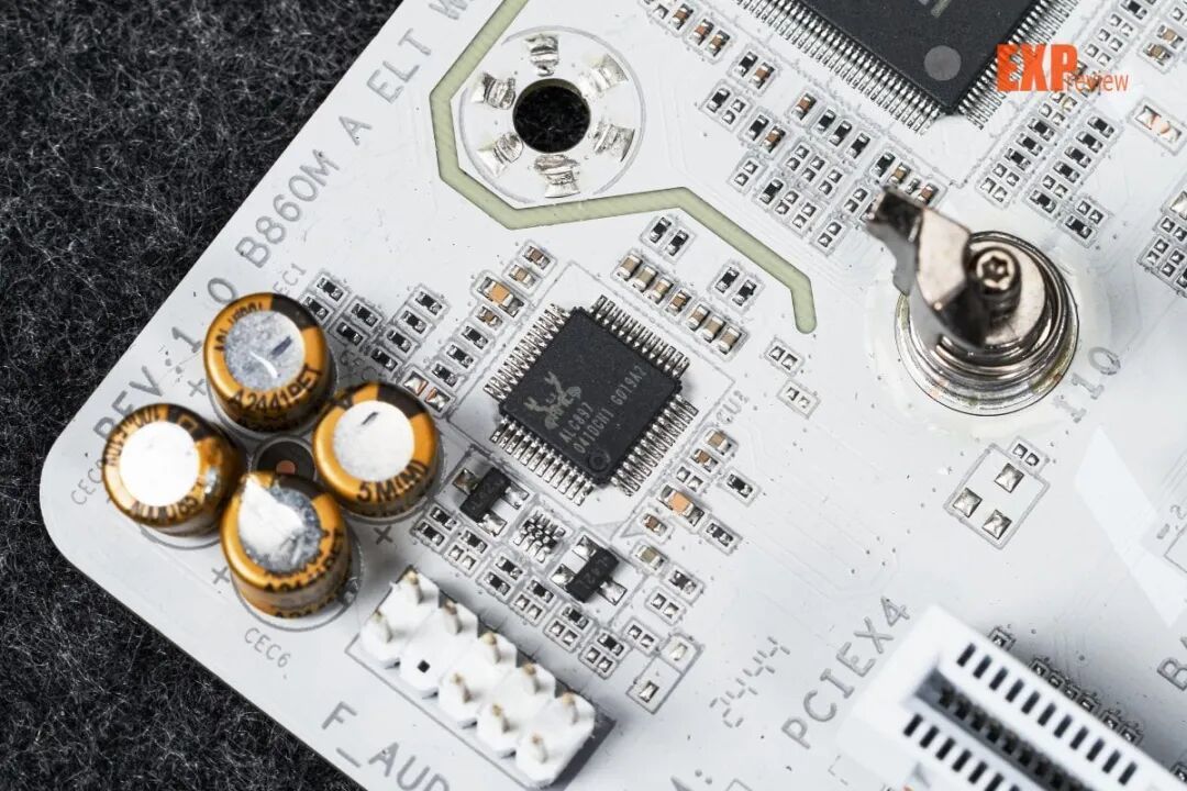技嘉冰雕B860M WIFI6E主板评测:酷睿Ultra处理器的千元级全能拍档