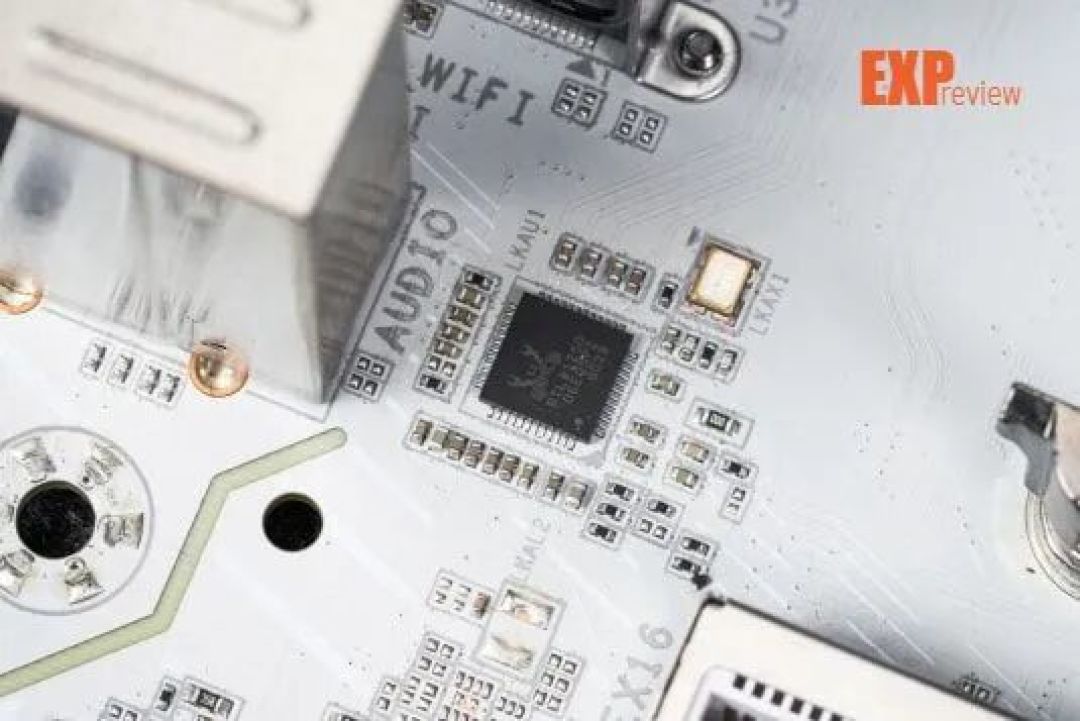 技嘉冰雕B860M WIFI6E主板评测:酷睿Ultra处理器的千元级全能拍档