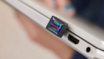 比指甲盖还小，却能装下 1TB：拆解闪迪最新 USB-C 优盘的秘密