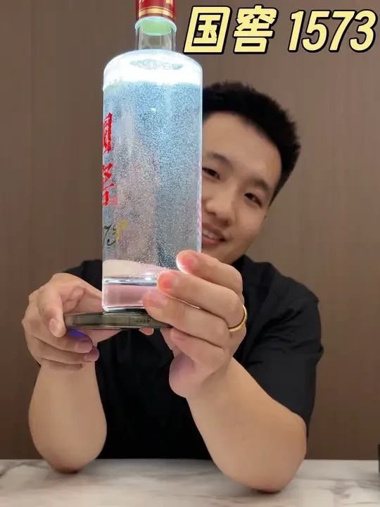 国窖1573深度测评！国窖1573好不好喝！#国窖1573 #白酒品评 #正确的打开方式 开箱泸州老窖国窖1573