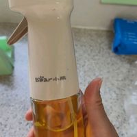 我的厨房新宠:小熊定量玻璃喷油壶