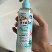 椰奶牛油果护发油喷雾：给毛躁发丝一场奢宠修护