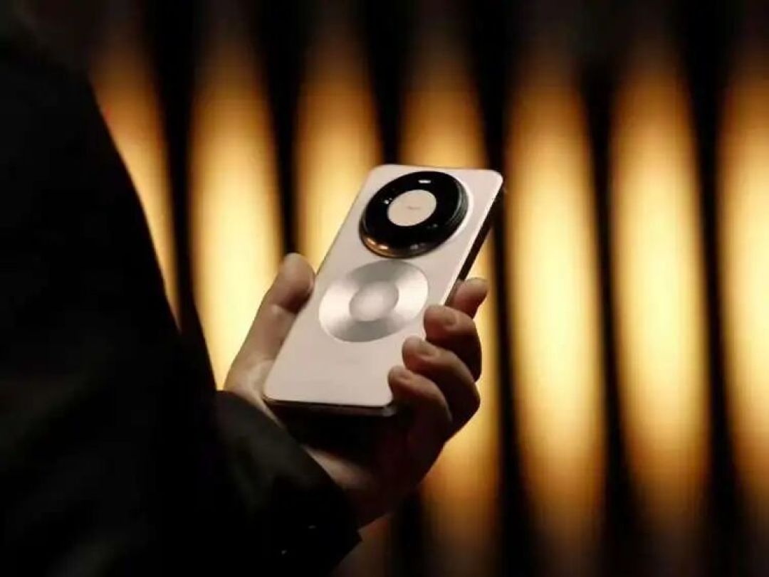 华为 Mate80 Pro Max 图源：华为