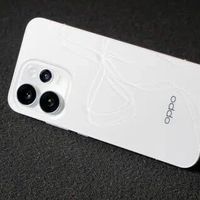 Reno15首测：“时尚手机”怎么造？OPPO打了个样