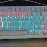 狼蛛S98无线机械键盘：百元价位里的“六边形战士”，真香