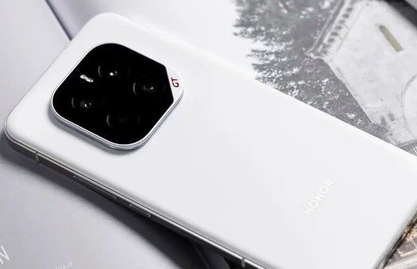 适合“完美主义者”用的3款手机，机身耐用性能强，512GB用六年