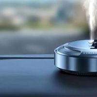 晒出汽车装饰品，如方向盘套、座椅套、挂件等，分享购买理由