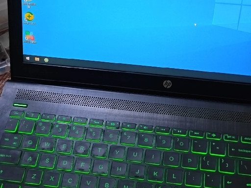 明天预出一台惠普光影精灵3  i7 7700hq gtx1050功能硬件都正常 最近电脑配件涨价太离谱了 双十一过后应该会跌