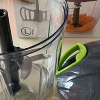 乐扣乐扣手动多功能切菜器：厨房备菜神器，拉蒜绞肉一机通