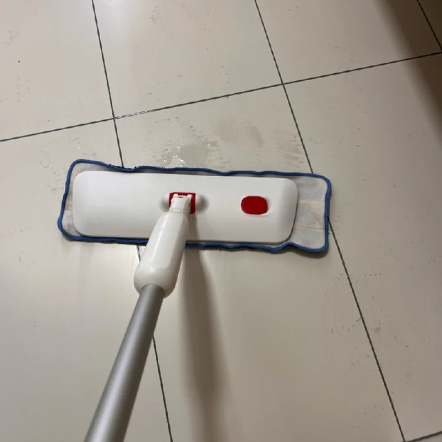 拖地封神组合！拖完速干无水痕，家里香到像逛森林