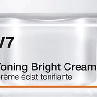 蒂佳婷V7素颜霜：7重维他命养出自然光感肌，懒人裸妆神器。