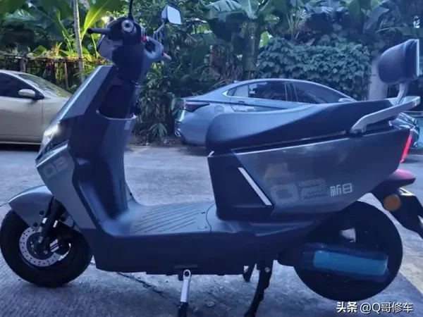 2000到3000元的电动车，接娃上班大座椅，动力续航也不差，选这些
