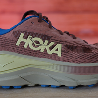 HOKA挑战者8是全能神鞋还是伪全地形？599元值不值？