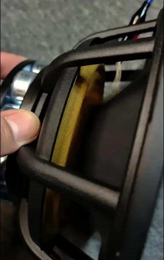 好像唯有对8寸中低才有一点点动力改，刚性和性价比，还得是看碳纤。
#汽车音响改装 #汽车调音 #汽车三分频 #汽车音响升级