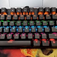 BOW有线机械键盘：客制化与电竞性能兼具的87键实用之选