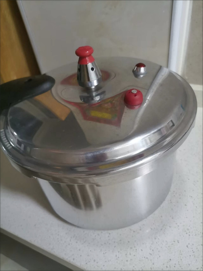 双喜烹饪锅具