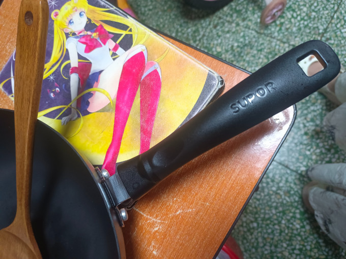 苏泊尔烹饪锅具