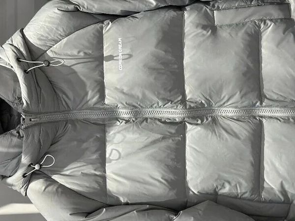 羽绒服雪中飞波斯登旗下品牌