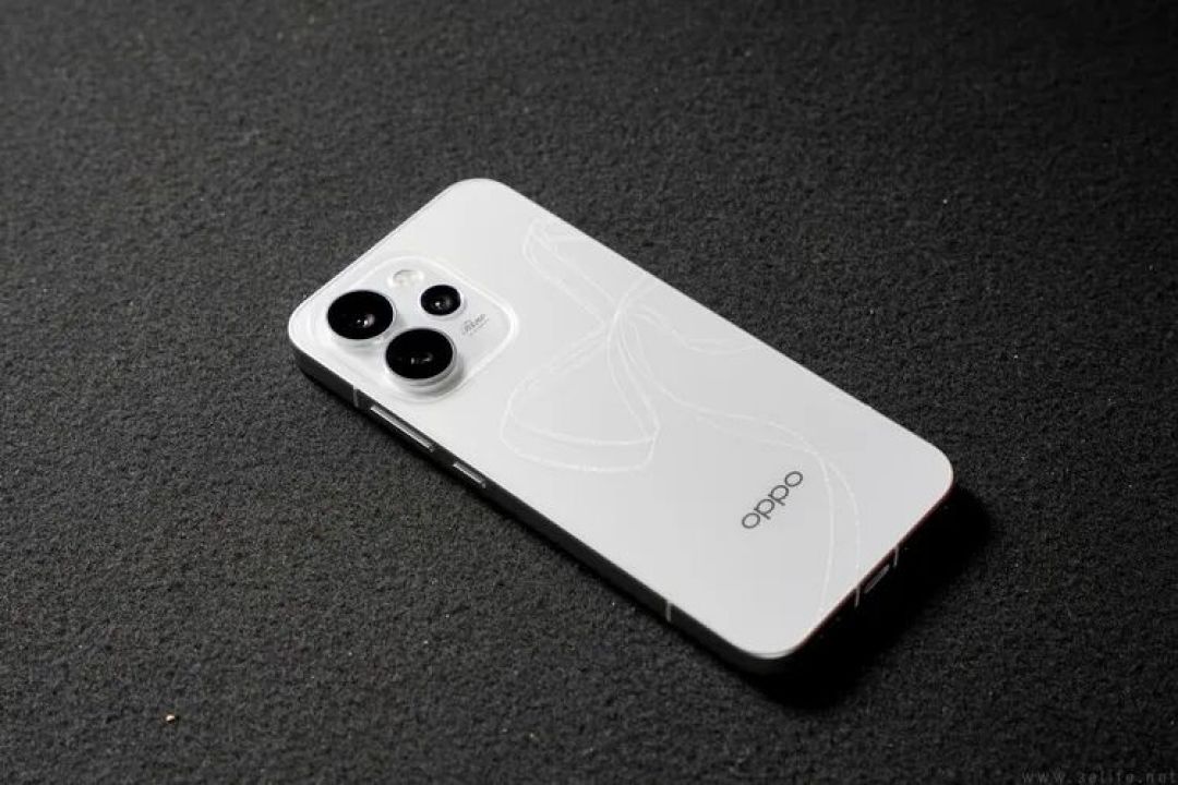 Reno15首测:“时尚手机”怎么造?OPPO打了个样