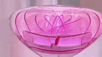 董明珠再回应 3.2 万元玫瑰空调？是艺术品，你不喜欢有人爱