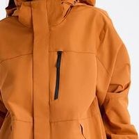 冬日登山甜蜜之选！雪中飞三合一夹克，情侣相伴温暖同行