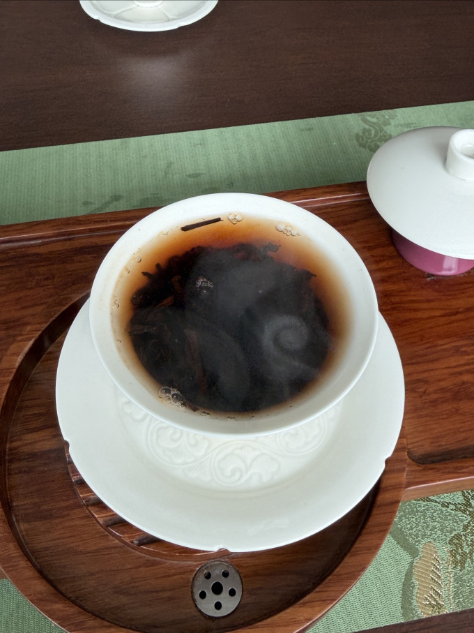 罗伦特·惠尔普洱茶