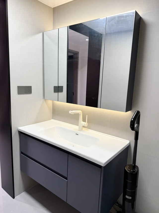 干净清爽的浴室柜，太喜欢了！