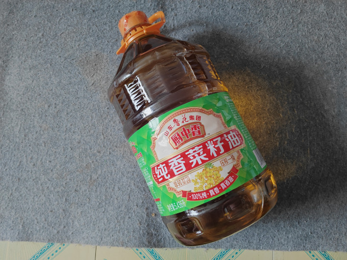 鲁花菜籽油