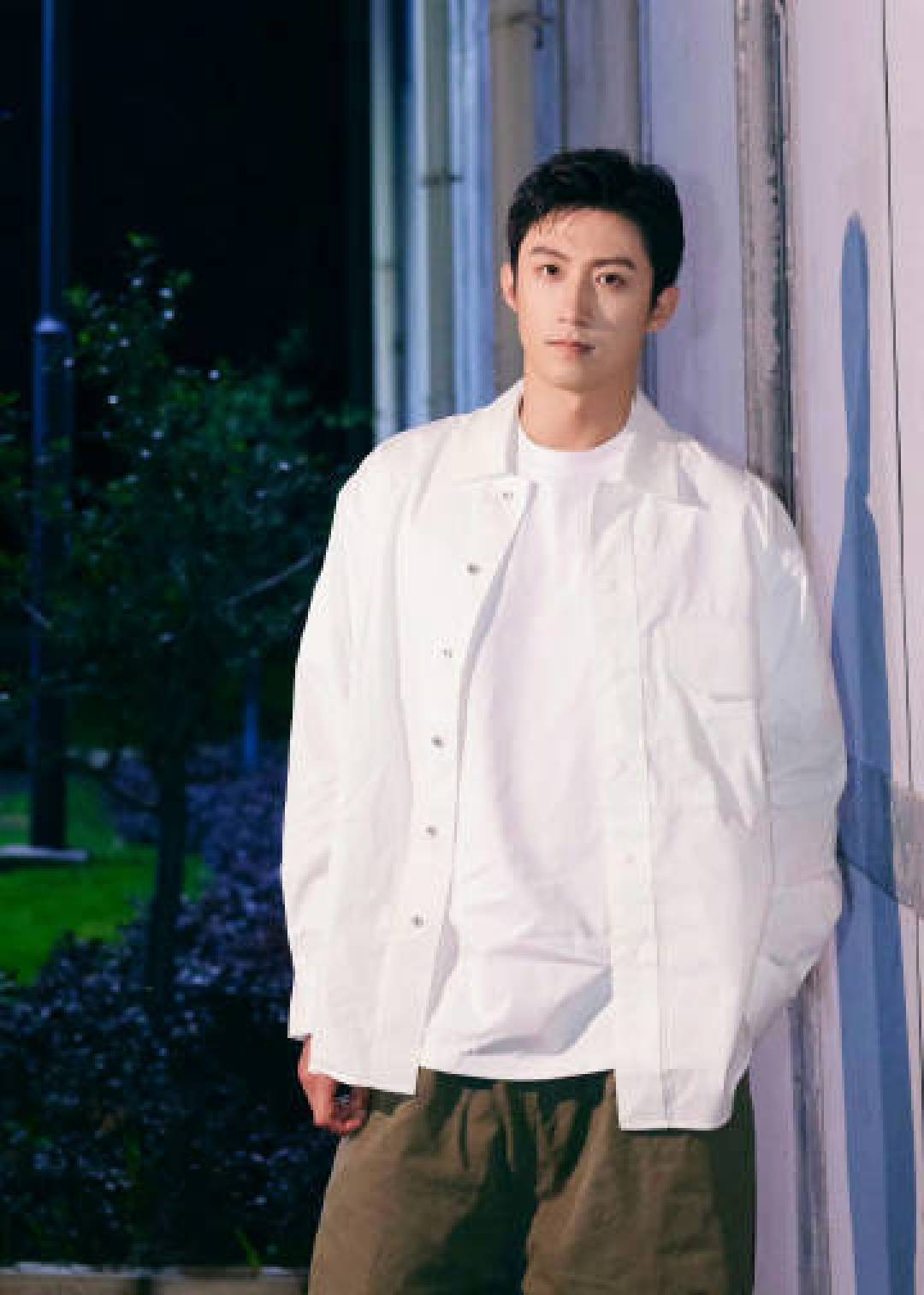 黄景瑜万鹏领衔主演《赢风》开机倪大红实力加盟聚焦快递传奇