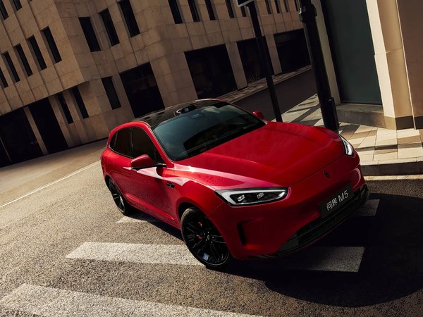 将于8月25日上市/现款22.98万起 问界M5 Ultra新配色官图发布