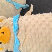 🌟 带娃路上的多功能安抚神器！嫚熙糖果枕