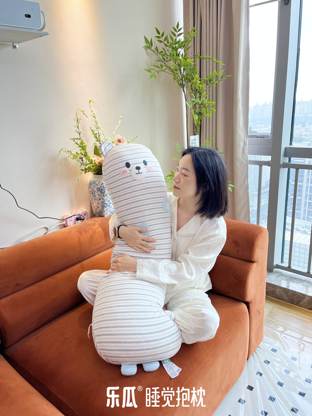 #上午喝咖啡 抗炎# 别的建议先放放 但这条瓜真的会听进去的！☕️ 谁不想早上来一杯提神醒脑的咖啡呢~ 毕竟打工人的命是咖啡给的！ but  白天靠咖啡提神  夜晚靠乐瓜早睡 一整天健康生活闭环这不就