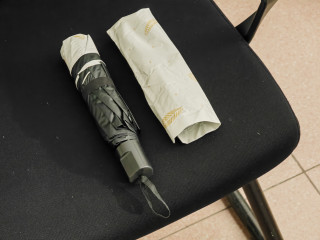 选择防晒防紫外线的晴雨两用伞蛮重要