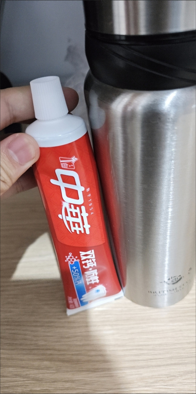中华牙膏牙膏