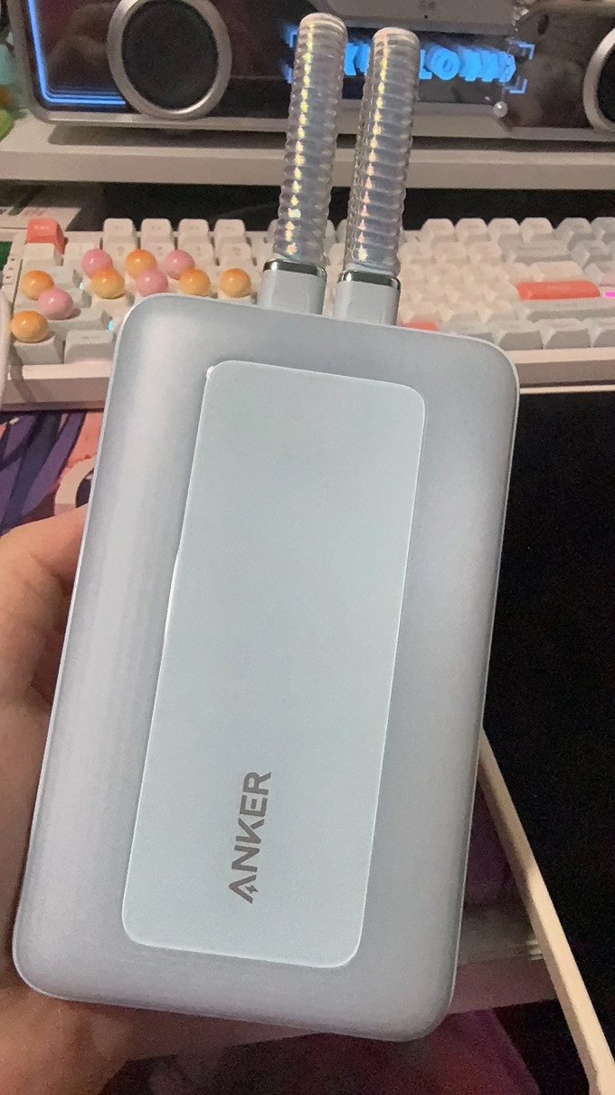 安克移动电源