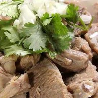 小雪将至,一碗羊肉汤暖透寒冬~