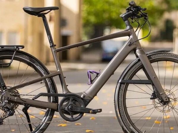 城市电动自行车闪电Vado SL更新：续航更远，但更重