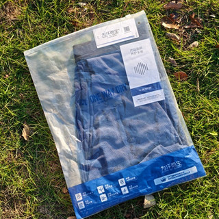 单导矩阵蜂巢内穿长裤：全天候舒适守护，秋冬穿搭刚需之选