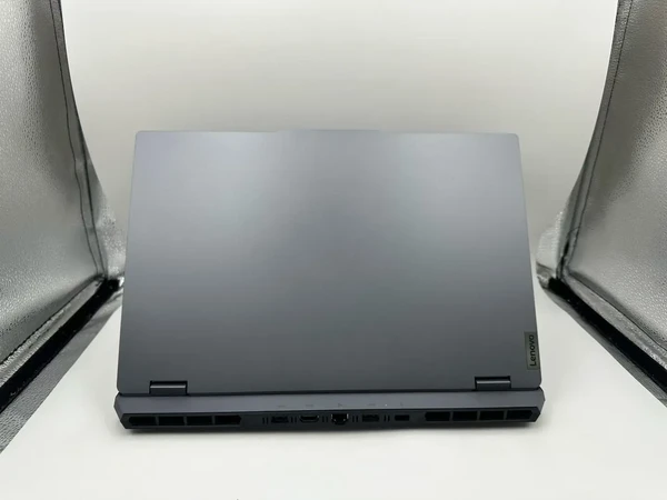激活少使用2024款 联想G5000  15.5寸 i7-3650HX八核处理器 16G运行 512G固态 RTX4050显卡6G 2.5K电竞屏165Hz 窄边框 官方在保27年1月 98新 4+圆