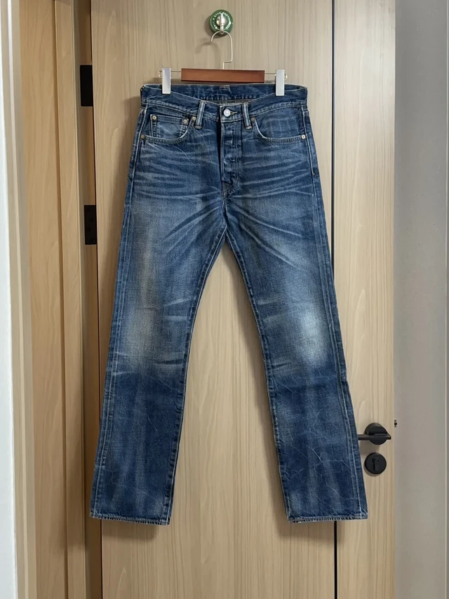 Levis 501 赤耳