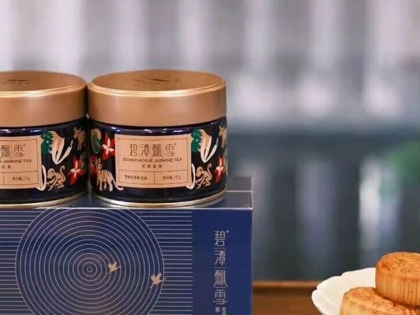 小雪将至，供暖季来临，碧潭飘雪小蓝罐滋润相伴