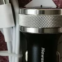 纽曼100W车载充电器：三口快充无短板