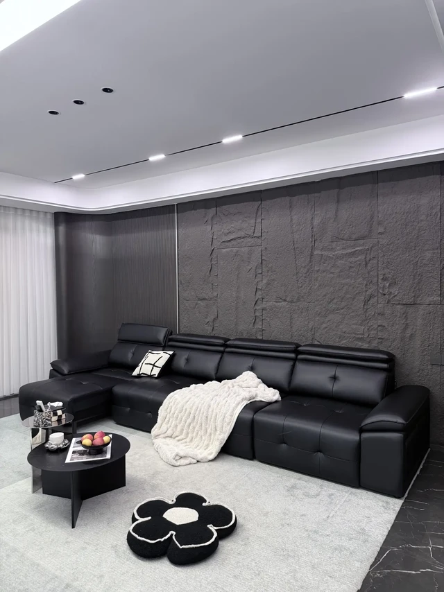 169m²意式风｜客厅的C位被4米沙发偷走了✨