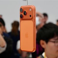 iPhone 18 Pro渲染图来了：酒红色机身+小号灵动岛 最美iPhone